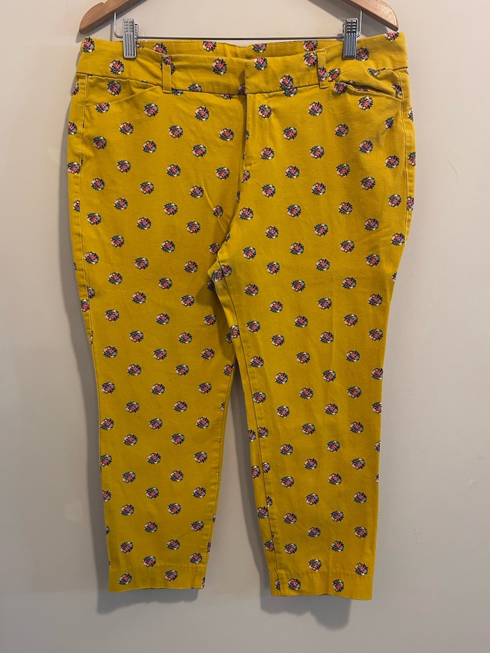 Old Navy Yellow Floral‎ Pixie Ankle Pants